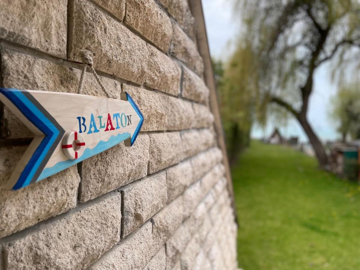 Green Lake House - Private Beach At Balaton Balatonakarattya Dış mekan fotoğraf