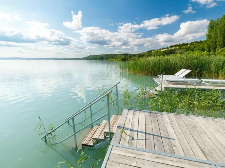 Green Lake House - Private Beach At Balaton Balatonakarattya Dış mekan fotoğraf